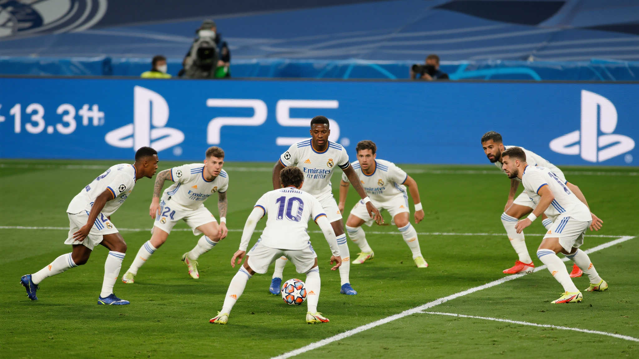 硬实力彰显！13.3亿豪门逆境翻盘 世俱杯7分钟染红仍3-1胜利拒绝爆冷